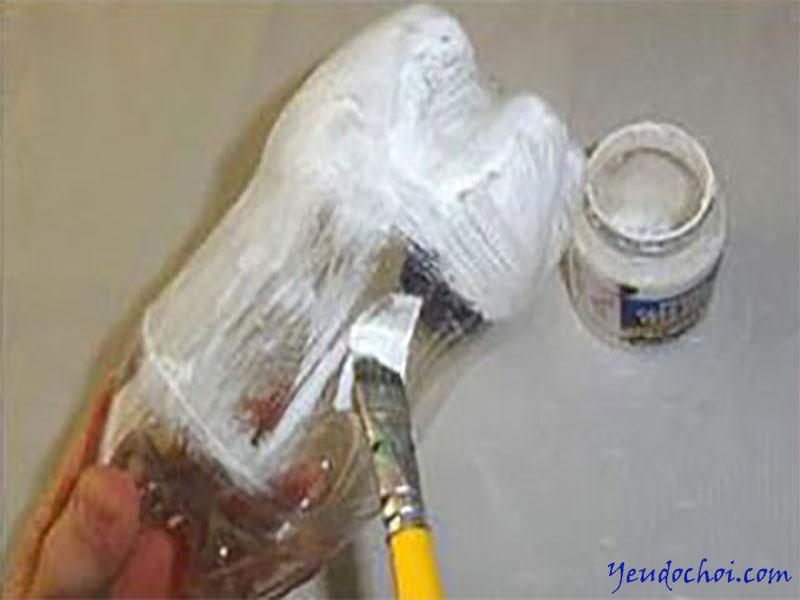 Cách làm chin cánh cụt cho bé từ chai nhựa 2
